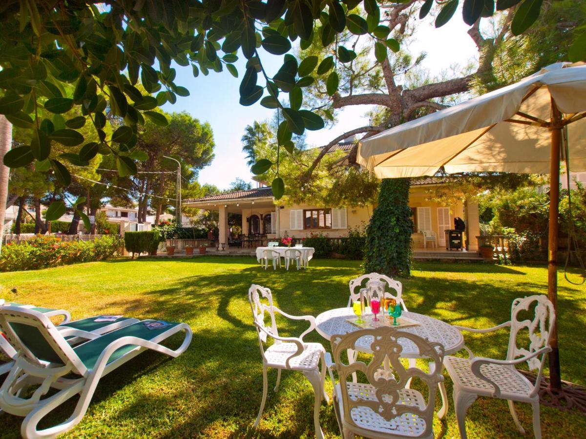Villa Tita De Manresa, Con Jardines Y Vista Mar Alcudia  Luaran gambar